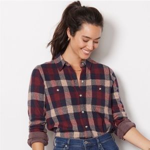 Worn once! Faherty Legend sweater in Burchfield plaid sz M